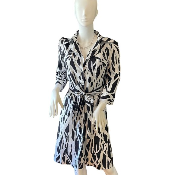 Diane Von Furstenberg Dresses & Skirts - Diane Von Furstenberg Black and White Print Dress Size 6